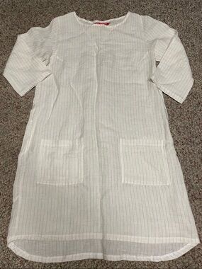Pyne and smith 100% linen tunic dress with pocket front and longer back hem